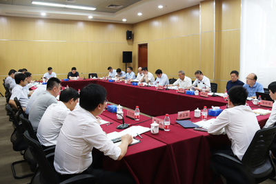 张峰赴广东召开制造业减税政策落实情况座谈会并开展产融合作调研